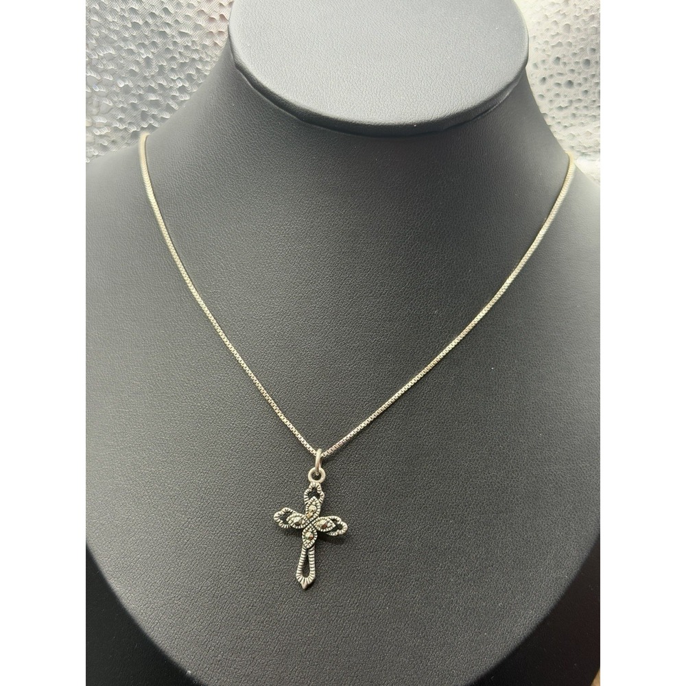 Vintage 18" Sterling Silver Marcasite Cross Pendant Necklace 925 J28